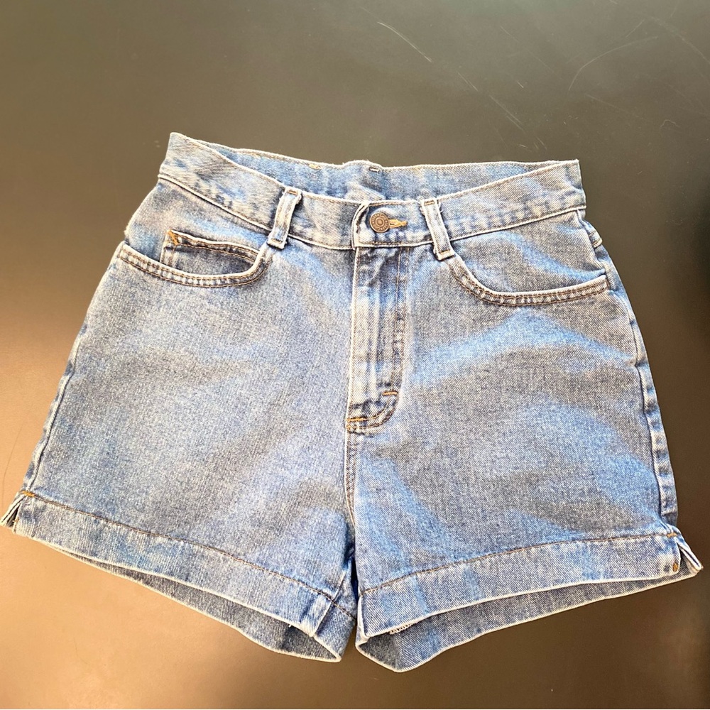 Vintage great condition Lee Classic Blue Jean Shorts for Women
